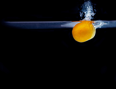 splash of tangerine in water. freshness concept.の写真素材