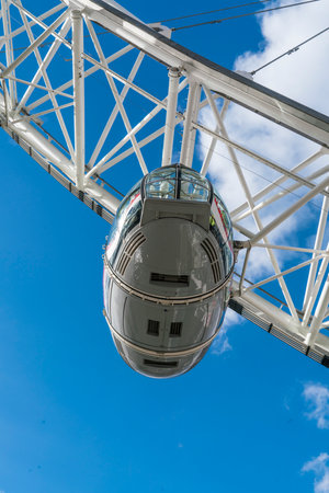 London Eye capsules LONDON, ENGLAND - FEBRUARY 22, 2016のeditorial素材
