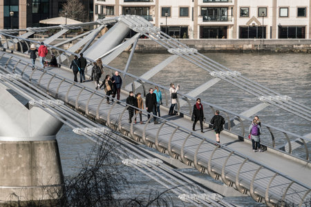 Millennium Bridge Pedestrian Bridge over River Thames LONDON, ENGLAND - FEBRUARY 22, 2016のeditorial素材