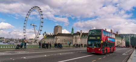 London Bus and London Eye LONDON, ENGLAND - FEBRUARY 22, 2016のeditorial素材
