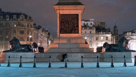 Trafalgar Square at night LONDON, ENGLAND - FEBRUARY 22, 2016のeditorial素材