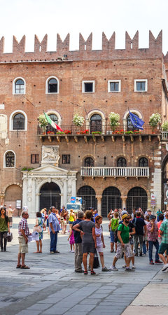Piazza dei signori sqaure in the city center of Veronaのeditorial素材