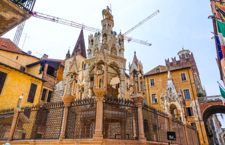 Scaliger Tombs in Verona - Arche scaligereのeditorial素材