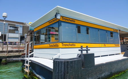 Waterbus Stop Tronchetto in Venice - ACTV Waterbusのeditorial素材