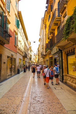 Beuatiful and colorful pedestrian zone in the center of Veronaのeditorial素材