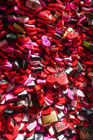 Locks attachted to the wall of Juliets house in Verona as a proof of loveのeditorial素材