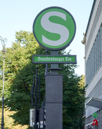 Suburban train station Brandenburger Tor in Berlin - BERLIN / GERMANY - AUGUST 31, 2016のeditorial素材