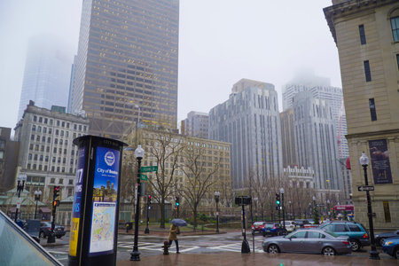The city of Boston on a rainy day - BOSTON , MASSACHUSETTS - APRIL 3, 2017のeditorial素材