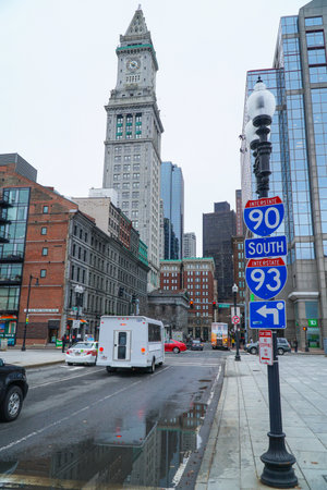 Custom House Tower in Boston Downtown - BOSTON , MASSACHUSETTS - APRIL 3, 2017のeditorial素材