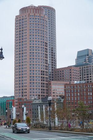 One International Place Boston - BOSTON , MASSACHUSETTS - APRIL 3, 2017のeditorial素材