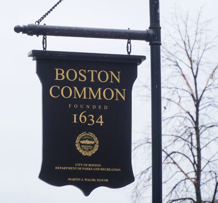 Boston Common a big park in the city center - BOSTON , MASSACHUSETTS - APRIL 3, 2017のeditorial素材