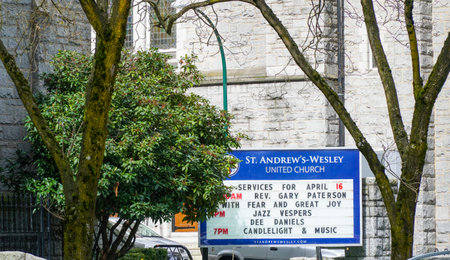 St Andrews Wesley United Church in Vancouver - VANCOUVER - CANADA - APRIL 12, 2017のeditorial素材