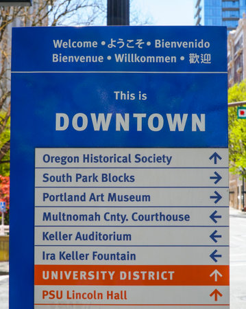 Welcome to Portland Downtown - direction signs in the city - PORTLAND - OREGON - APRIL 16, 2017のeditorial素材