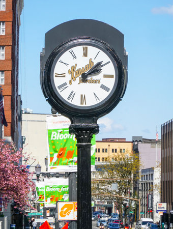 Clock in Portland downtown - PORTLAND - OREGON - APRIL 16, 2017のeditorial素材