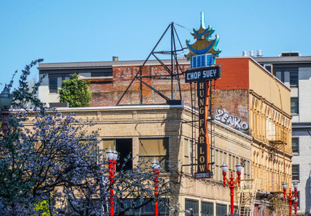 Chinatown in the city of Portland - PORTLAND - OREGON - APRIL 16, 2017のeditorial素材