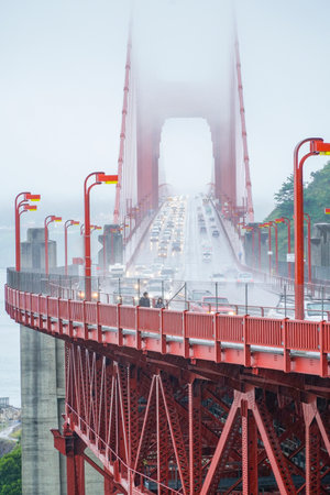 Traffic on Golden Gate Bridge on a foggy day - SAN FRANCISCO - CALIFORNIA - APRIL 18, 2017のeditorial素材