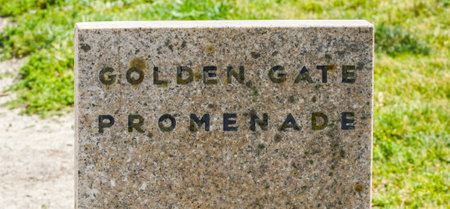 Golden Gate Promenade in San Francisco - SAN FRANCISCO - CALIFORNIA - APRIL 18, 2017のeditorial素材