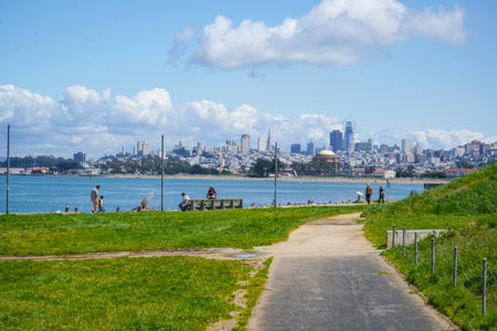 Crissy Field Promenade in San Francisco - SAN FRANCISCO - CALIFORNIA - APRIL 18, 2017のeditorial素材