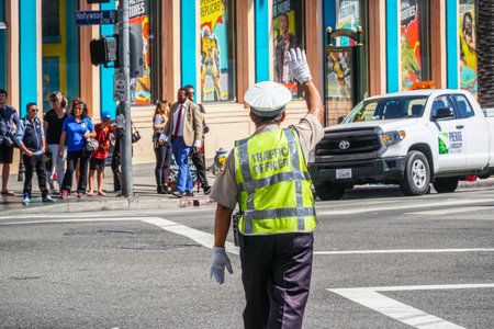 Los Angeles Traffic Police Officer - LOS ANGELES - CALIFORNIA - APRIL 20, 2017のeditorial素材