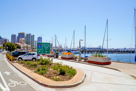 San Diego Waterfront and Downtown - SAN DIEGO - CALIFORNIA - APRIL 21, 2017のeditorial素材