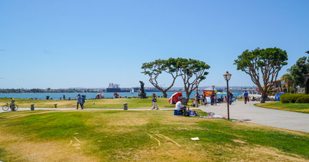 Wonderful San Diego Seaport Waterfront - SAN DIEGO - CALIFORNIA - APRIL 21, 2017のeditorial素材