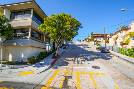 typical street view in San Diego - SAN DIEGO - CALIFORNIA - APRIL 21, 2017のeditorial素材