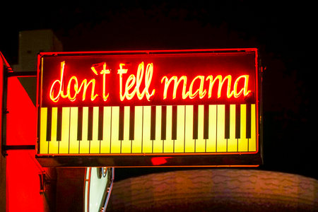 Dont tell Mama piano bar in Downtown Las Vegas - LAS VEGAS - NEVADA - APRIL 23, 2017のeditorial素材