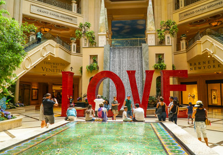 Love Letters at the Palazzo Hotel in Las Vegas - LAS VEGAS - NEVADA - APRIL 23, 2017のeditorial素材