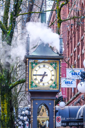 Famous Steam Clock in Vancouver Gastown - VANCOUVER / CANADA - APRIL 12, 2017のeditorial素材