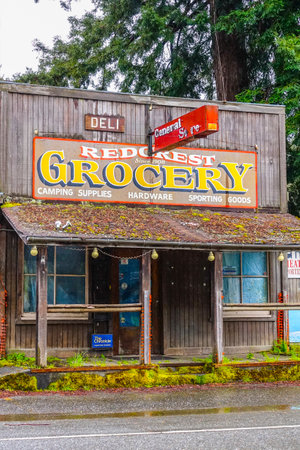 Redcrest Grocery Store in the Redwood National Park - ARCATA / CALIFORNIA - APRIL 16, 2017のeditorial素材