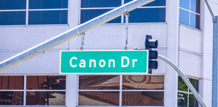 Canon Drive Street sign in Beverly Hills - LOS ANGELES / CALIFORNIA - APRIL 20, 2017のeditorial素材