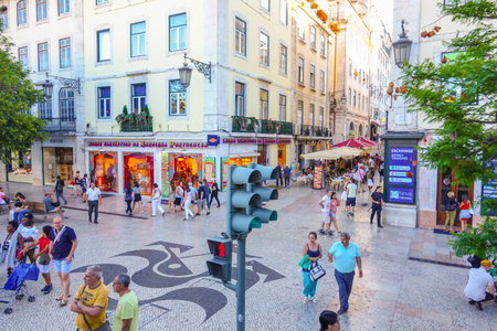 The beautiful sidewalks with street cafes in Lisbon - LISBON - PORTUGAL - JUNE 17, 2017のeditorial素材