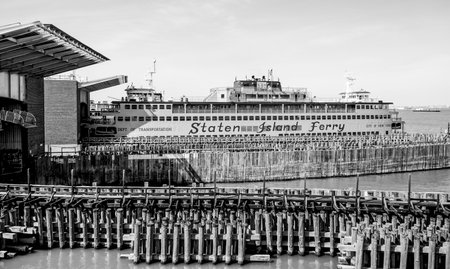 Staten Island Ferry in New York - MANHATTAN / NEW YORK - APRIL 2, 2017のeditorial素材