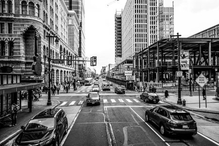 Market Street view in Philadelphia - PHILADELPHIA / PENNSYLVANIA - APRIL 6, 2017のeditorial素材