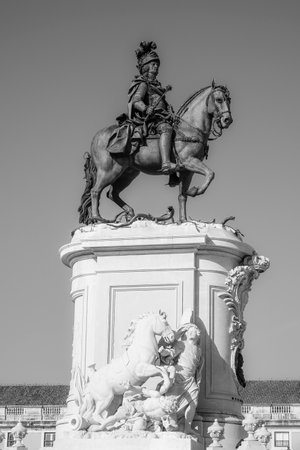 Statue in the middle of Comercio Square in Lisbon - LISBON / PORTUGAL - JUNE 16, 2017のeditorial素材