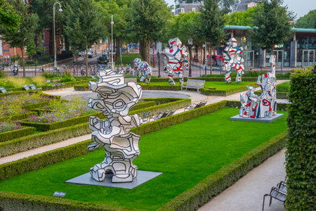 Modern art sculptures at the gardens of the National Museum - AMSTERDAM - THE NETHERLANDS - JULY 20, 2017のeditorial素材