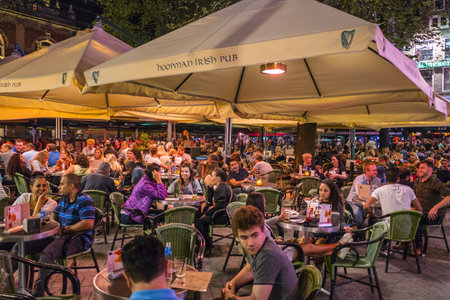 Great night life in Amsterdam - the famous Leidse Squareのeditorial素材