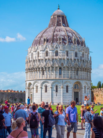 The Pisa Baptistery at Duomo Square - PISA / TUSCANY ITALY - SEPTEMBER 13, 2017のeditorial素材