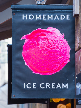 Homemade ice cream in Florence - FLORENCE / ITALY - SEPTEMBER 12, 2017のeditorial素材