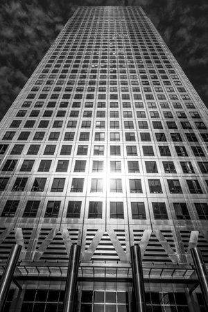 One Canada Skyscraper at Canary Wharf in London - LONDON / GREAT BRITAIN - SEPTEMBER 19, 2016のeditorial素材