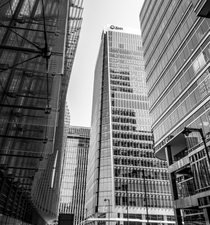 EMA Building - Modern Skyscraper at Canary Wharf - LONDON / GREAT BRITAIN - SEPTEMBER 19, 2016のeditorial素材