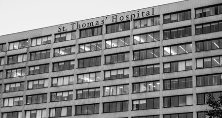 St Thomas Hospital in London - LONDON / GREAT BRITAIN - SEPTEMBER 19, 2016のeditorial素材