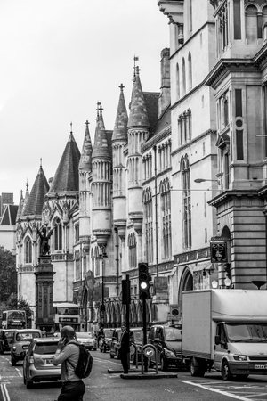 The Royal Courts of Justice in London - LONDON / GREAT BRITAIN - SEPTEMBER 19, 2016のeditorial素材