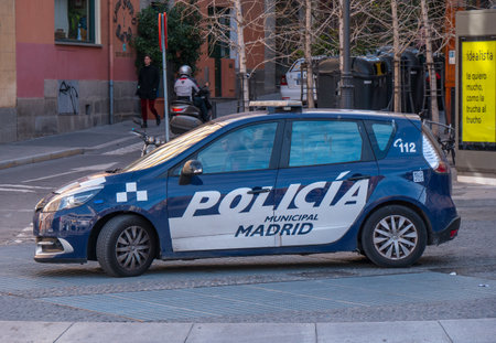 Spanish Police Car in Madrid - MADRID / SPAIN - FEBRUAR 21, 2018のeditorial素材