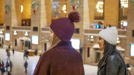 Two friends travel to New York for sightseeing - NEW YORK, UNITED STATES - DECEMBER 4, 2018のeditorial素材