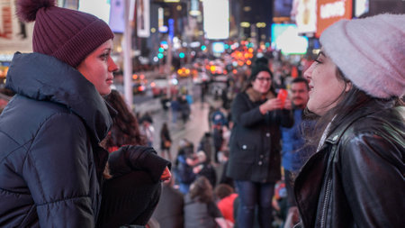 Two friends travel to New York for sightseeing - NEW YORK, UNITED STATES - DECEMBER 4, 2018のeditorial素材