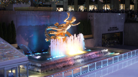 Christmas at Rockefeller Center Manhattan - NEW YORK, USA - DECのeditorial素材