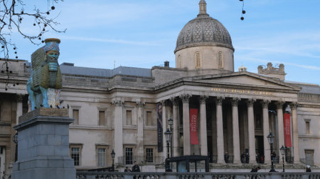 National Gallery at Trafalgar Square in London - LONDON, ENGLAND - DECEMBER 15, 2018のeditorial素材