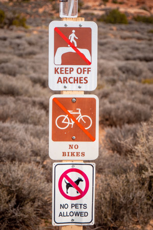 Safety signs at Arches National Park - UTAH, USA - MARCH 20, 2019のeditorial素材