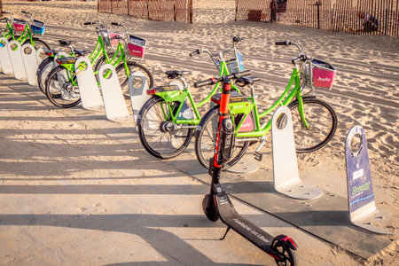 Rental bikes at Santa Monica Beach - LOS ANGELES, USA - MARCH 29, 2019のeditorial素材